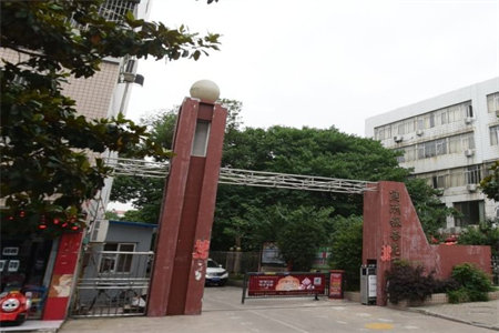 城东东都天润3室2厅1卫98.8万110m2出售